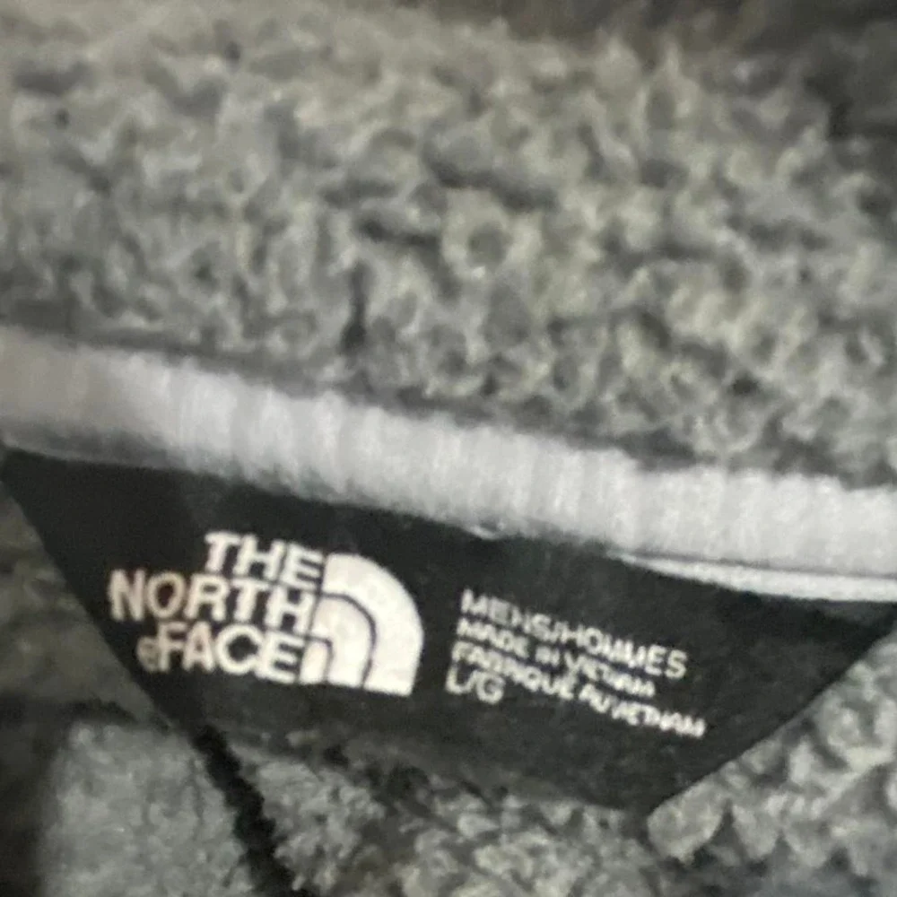 North Face sweater‎ Fleece jacket men large ORORA logo right front. SKU978